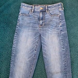 AMERICAN EAGLE NE(X)T LEVEL STRETCH JEANS